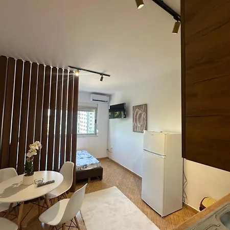 Holiday Apartment * Durrës